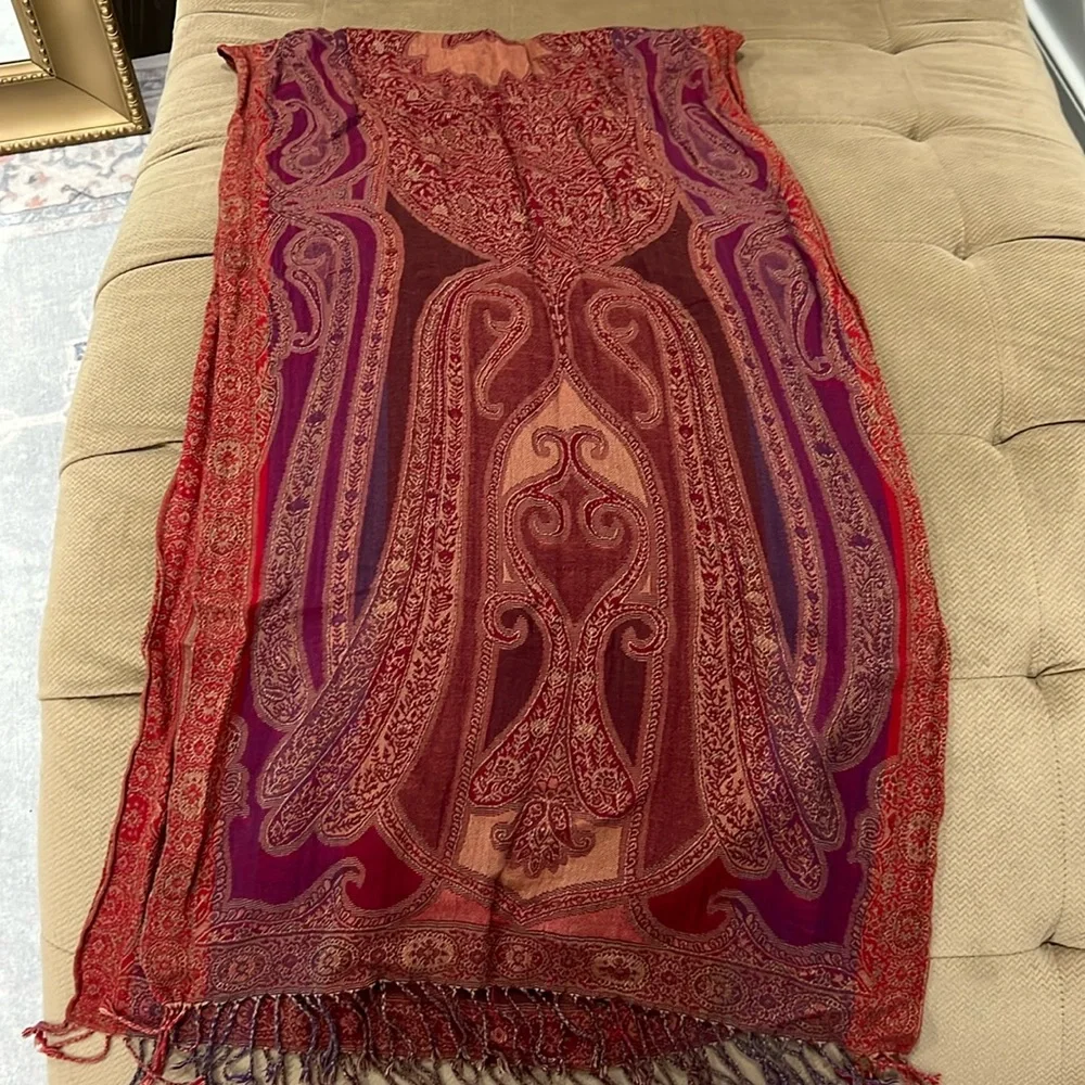 Scarf/wrap - Picture 2 of 3